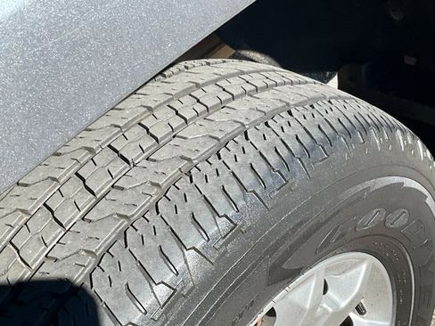 Used 2020 Chevrolet Colorado LT w/ Safety Package image 15