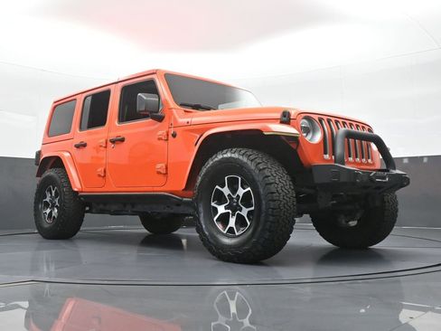 Used 2018 Jeep Wrangler Unlimited Sahara AWD/4WD image 57