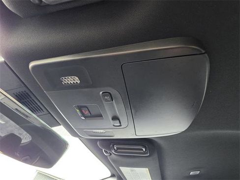 Certified 2025 Toyota Camry SE image 25