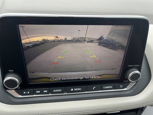 Certified 2023 Nissan Rogue SV image 10