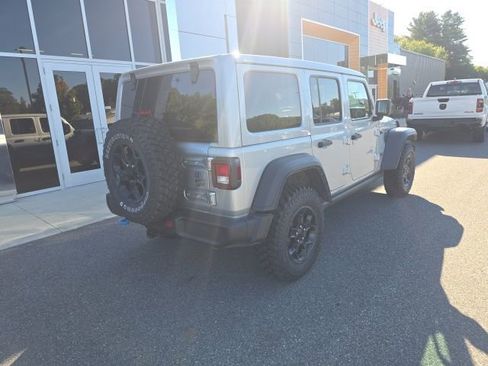 Used 2023 Jeep Wrangler Unlimited w/ Sun & Screen Package image 6