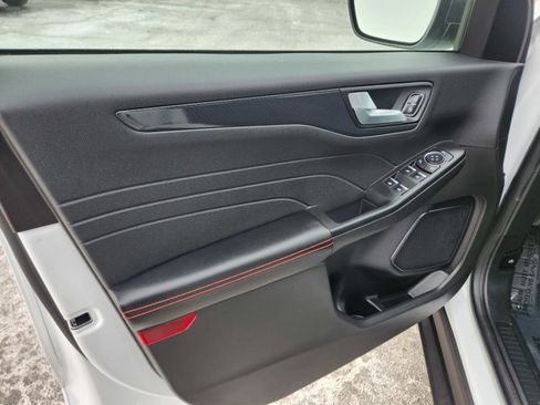 Certified 2023 Ford Escape ST-Line w/ Tech Pack #1 image 31