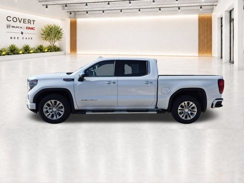 Used 2023 GMC Sierra 1500 Denali AWD/4WD image 9