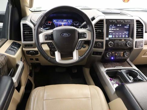 Used 2019 Ford F350 Lariat w/ Lariat Ultimate Package AWD/4WD image 4