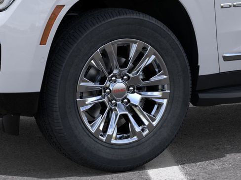 New 2026 GMC Yukon XL Denali w/ LPO, Floor Liner Package image 33