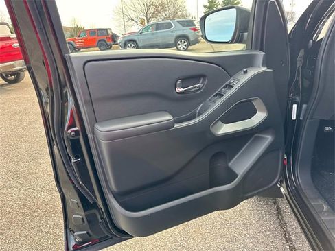 New 2026 Nissan Frontier SV image 20