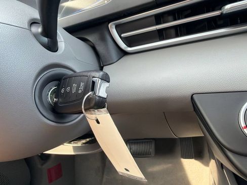 New 2026 Hyundai Elantra SE FWD image 33