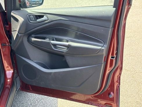 Used 2014 Ford Escape Titanium w/ Equipment Group 401A AWD/4WD image 8