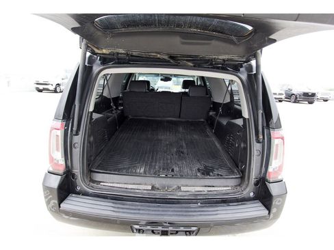 Used 2017 GMC Yukon XL SLT w/ Open Road Package image 26