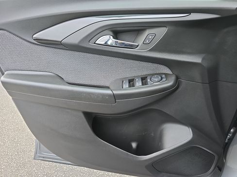 Used 2023 Chevrolet TrailBlazer LT image 26