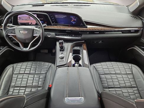 Used 2021 Cadillac Escalade Sport Platinum AWD/4WD image 16