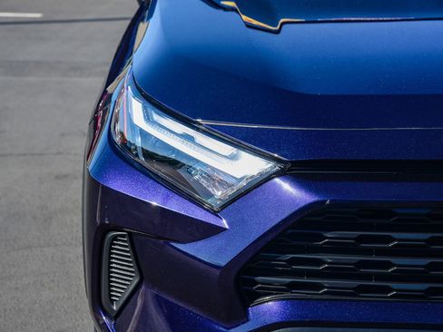 Certified 2024 Toyota RAV4 XLE w/ Convenience Package image 12