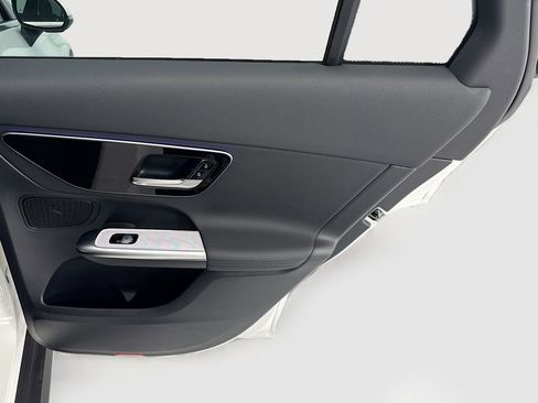 Certified 2026 Mercedes-Benz GLC 300 image 25