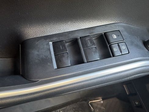 Certified 2022 Toyota Highlander XLE image 39