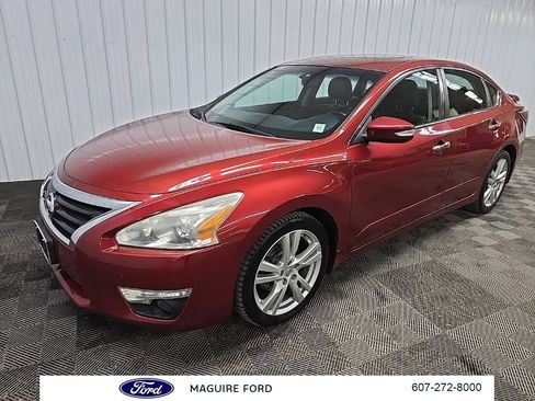 Used 2015 Nissan Altima 3.5 SL FWD image 10