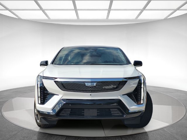 New 2027 Cadillac Optiq Premium Luxury w/ LPO, Floor Liner Package AWD/4WD image 2
