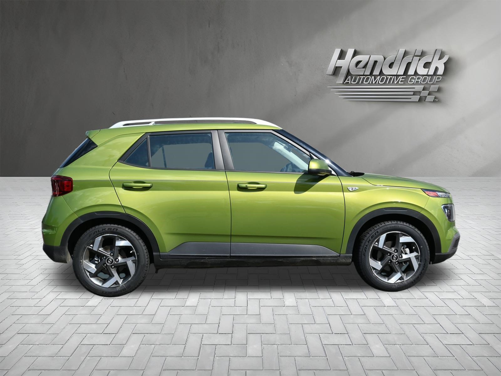 Used 2024 Hyundai Venue SEL FWD image 10