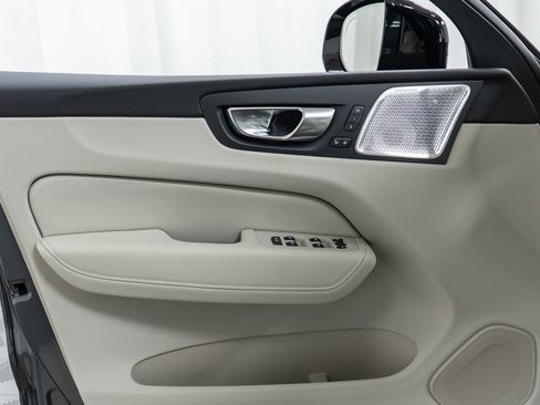 New 2026 Volvo XC60 T8 Ultra AWD/4WD image 11
