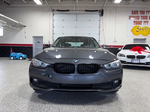 Used 2017 BMW 320i xDrive Sedan image 10