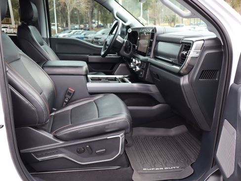 Used 2024 Ford F350 Lariat w/ Lariat Ultimate Package image 28