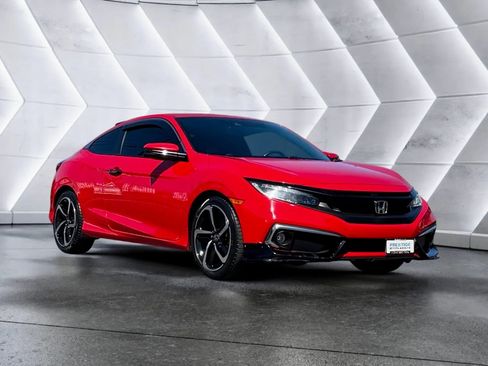 Used 2019 Honda Civic Touring image 7
