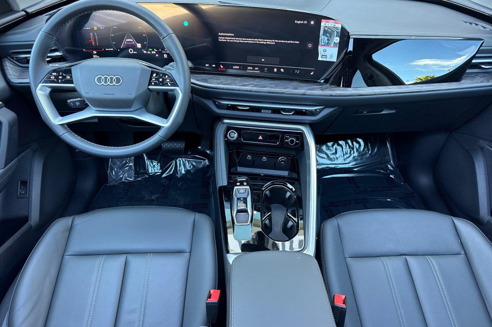 Certified 2025 Audi Q5 Premium AWD/4WD image 13
