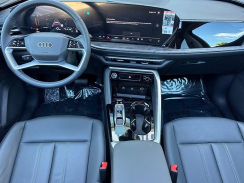 Used 2025 Audi Q5 Premium AWD/4WD image 13