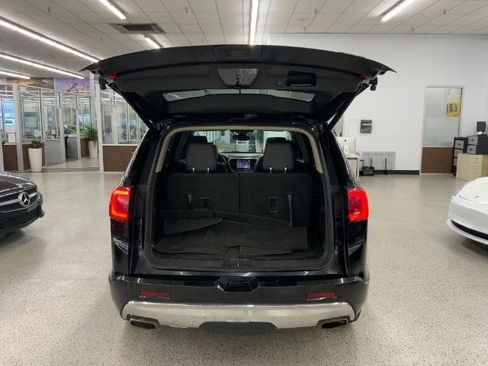 Used 2019 GMC Acadia Denali w/ Technology Package AWD/4WD image 38