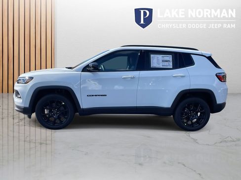 New 2026 Jeep Compass Latitude AWD/4WD image 6
