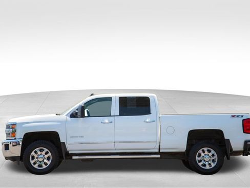 Used 2015 Chevrolet Silverado 2500 LTZ w/ Duramax Plus Package AWD/4WD image 6
