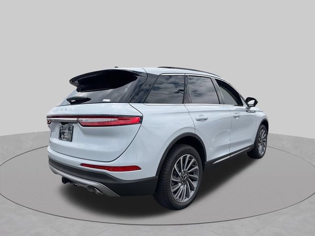 Used 2025 Lincoln Corsair Reserve w/ Towing Package AWD/4WD image 9