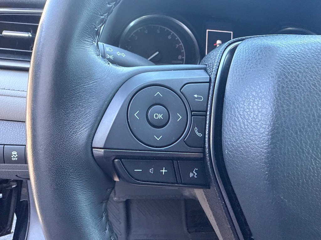 Used 2022 Toyota Camry SE w/ Convenience Package FWD image 27