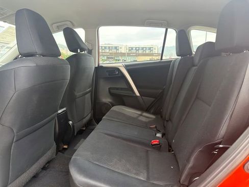Used 2015 Toyota RAV4 LE FWD image 23