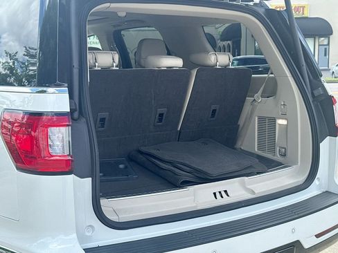 Used 2020 Lincoln Navigator Reserve w/ Luxury Package AWD/4WD image 33