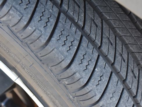 Used 2016 Kia Sorento EX image 11