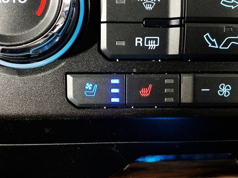 Used 2019 Ford F150 Lariat AWD/4WD image 15