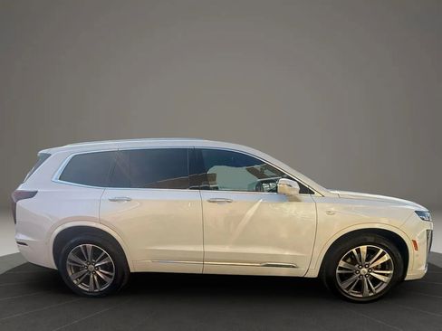 Used 2021 Cadillac XT6 Premium Luxury image 4