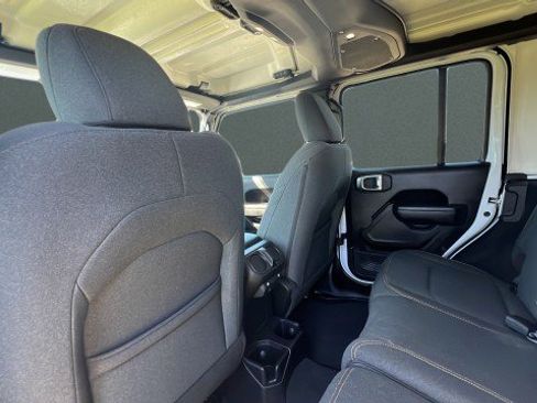 Used 2024 Jeep Wrangler Sport image 7