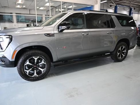 New 2026 GMC Yukon XL AT4 w/ AT4 Premium Package AWD/4WD image 9