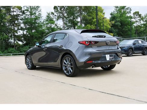 Used 2025 MAZDA MAZDA3 s FWD image 2