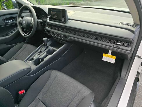 New 2025 Honda Accord SE image 12