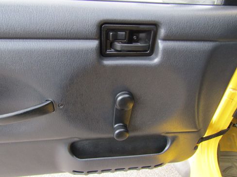 Used 2006 Jeep Wrangler X image 34