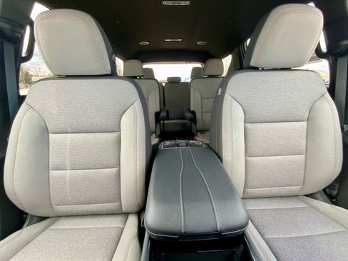 New 2026 Chevrolet Traverse LT w/ Midnight/Sport Edition AWD/4WD image 32