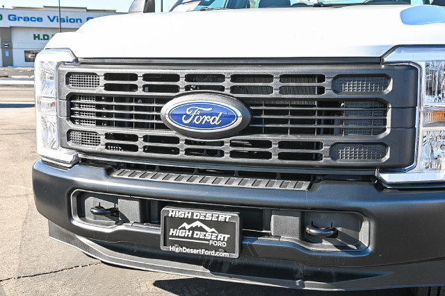 New 2025 Ford F250 XL w/ XL Driver Assist Package RWD image 5