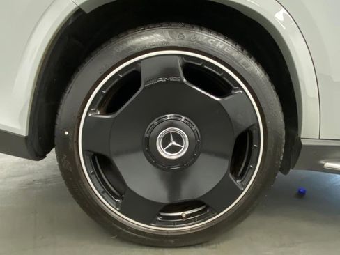 Used 2024 Mercedes-Benz GLS 63 AMG AMG GLS 63 4MATIC+ SUV image 18