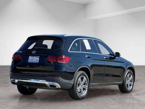 Used 2022 Mercedes-Benz GLC 300 image 7