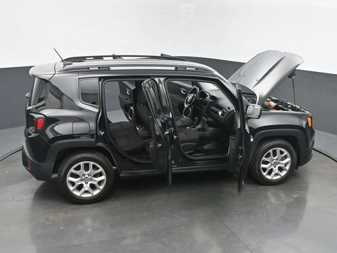 Used 2017 Jeep Renegade Latitude FWD image 63