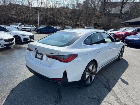 Used 2023 BMW i4 eDrive35 w/ Premium Package image 13