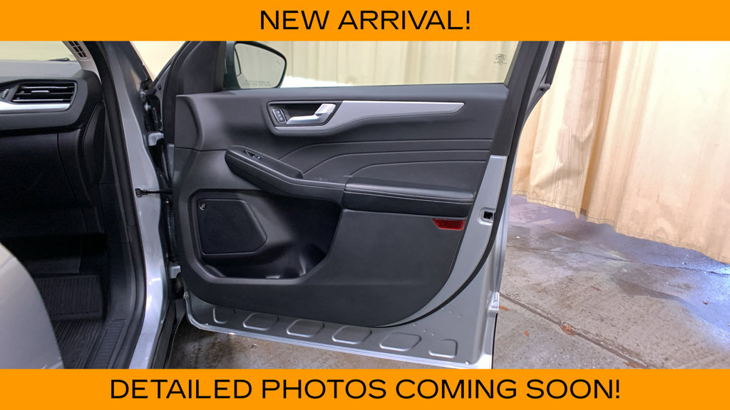 Certified 2023 Ford Escape Platinum w/ Premium Technology Package AWD/4WD image 10