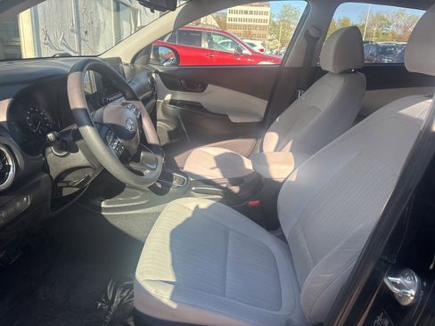 Certified 2023 Hyundai Kona SEL AWD/4WD image 16